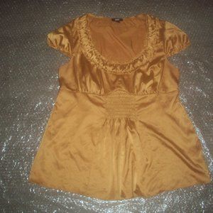 womens cap sleeve blouse.babydoll.smock.silky,satiny.Mossimo.size small